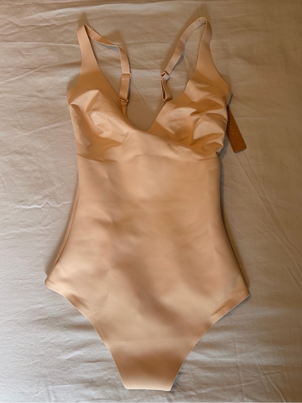 SKIMS NWT plunge bodysuit